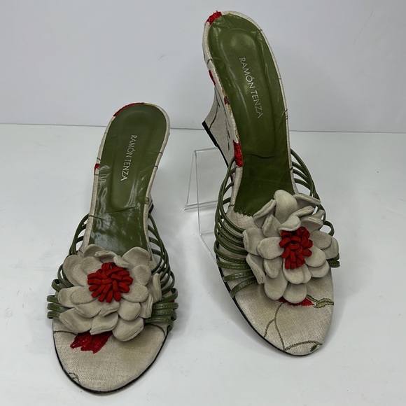 Ramon Tenza Shoes - RAMON  TENZA  Floral Embroidered wedge sandal heel  Green Sz  9.5